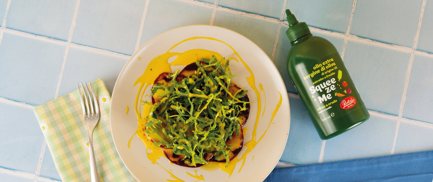 Carpaccio di barbabietola, rucola e zabaione salato con olio extra vergine di oliva Pantaleo Squeeze Me