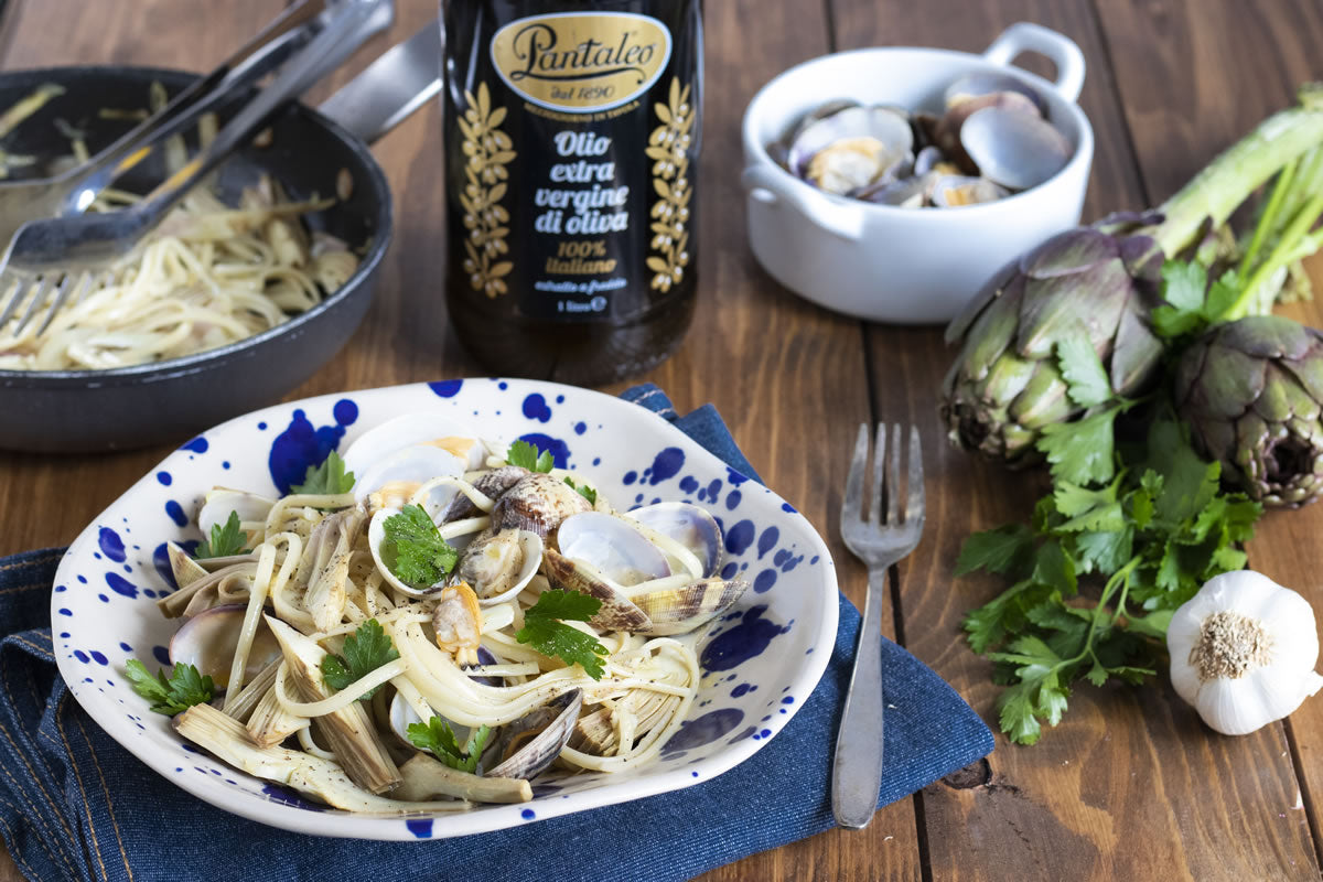 Olio Pantaleo - Linguine vongole e carciofi