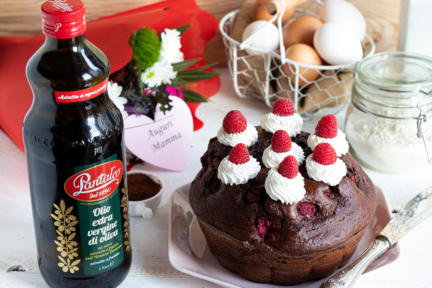 Olio extra vergine di oliva - Torta soffice al cioccolato e lamponi