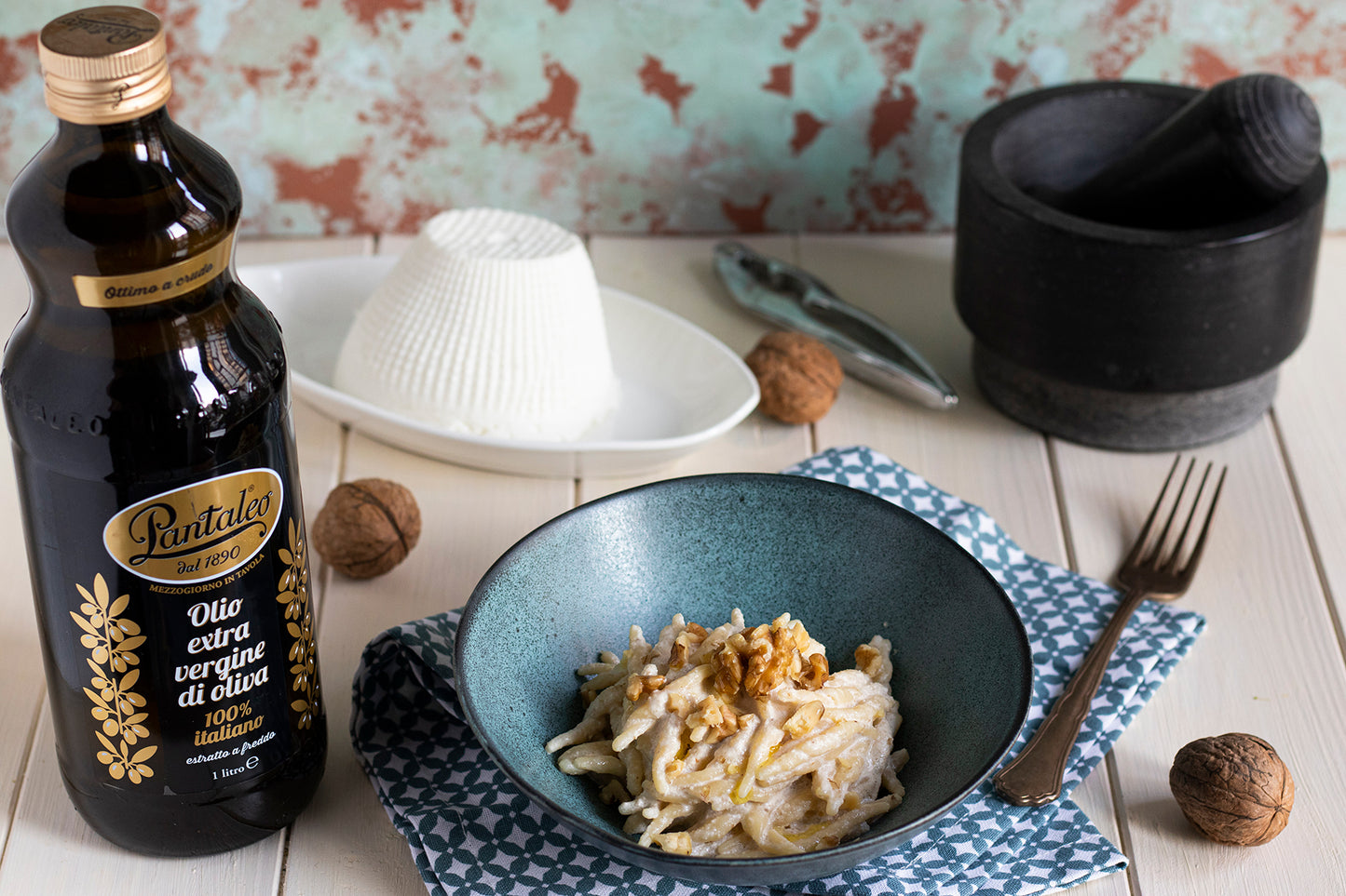Olio extra vergine di Oliva 100% Italiano - Trofie con crema di noci