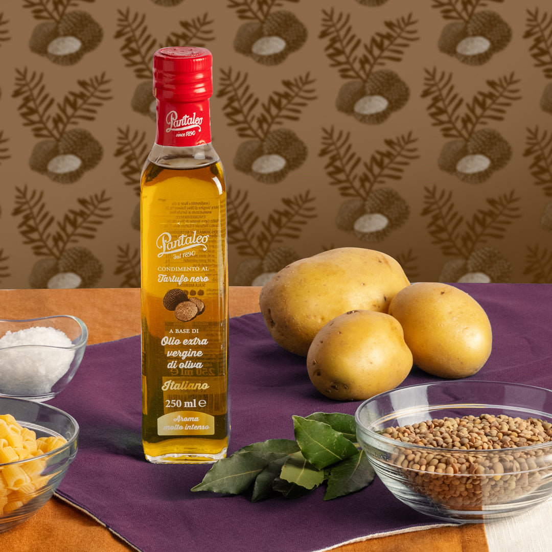 Dressing made with 100% Italiano extra-virgin olive oil, flavoured with black truffle