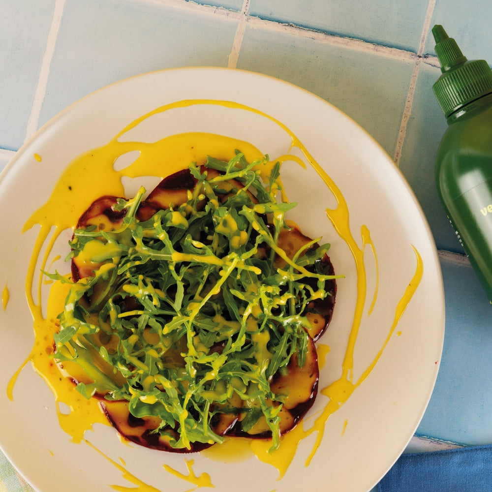 Carpaccio di barbabietola, rucola e zabaione salato con olio extra vergine di oliva Pantaleo Squeeze Me