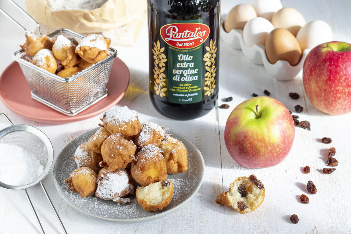 Olio Pantaleo - Frittelle soffici di mela e uvetta