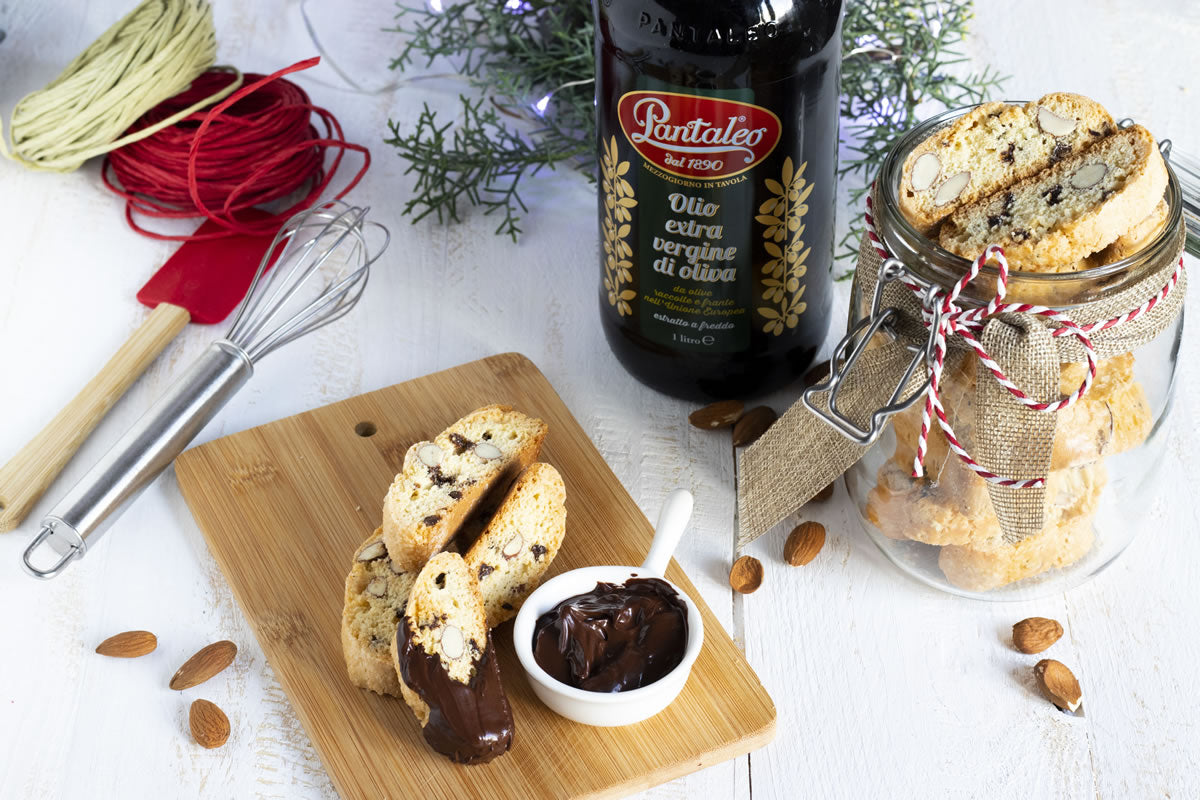 Olio Pantaleo - Tozzetti alle mandorle e cioccolato