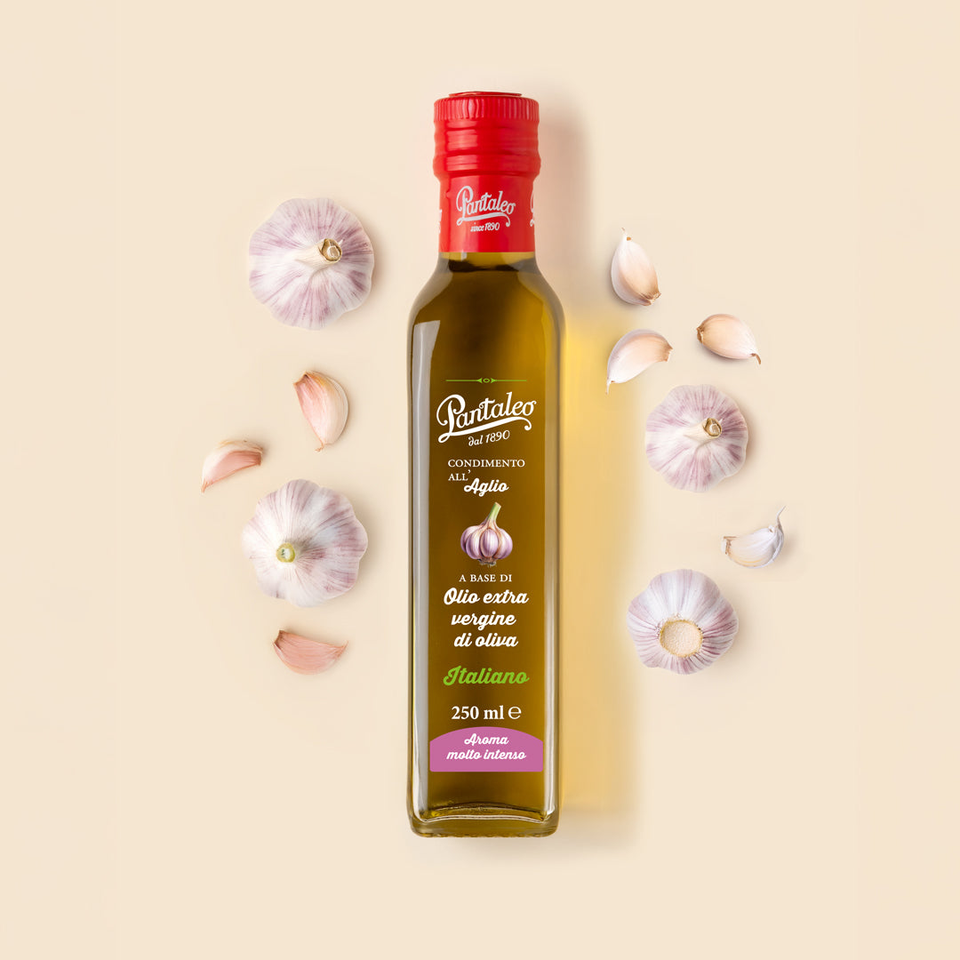 
                  
                    Condimento a base di olio extra vergine 100% italiano aromatizzato all'aglio
                  
                